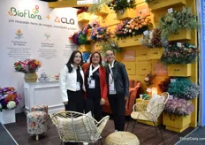The team of Bioflora, a manufacturer of dye for flowers.